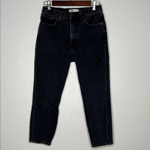 Abercrombie & Fitch The Mom High Rise Black Jeans 28 6 Short Women’s Denim